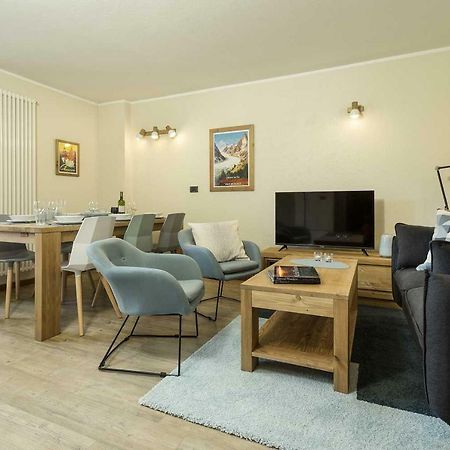 Apartment Ensa - Alpes Travel - Central Chamonix - Sleeps 4 Zewnętrze zdjęcie